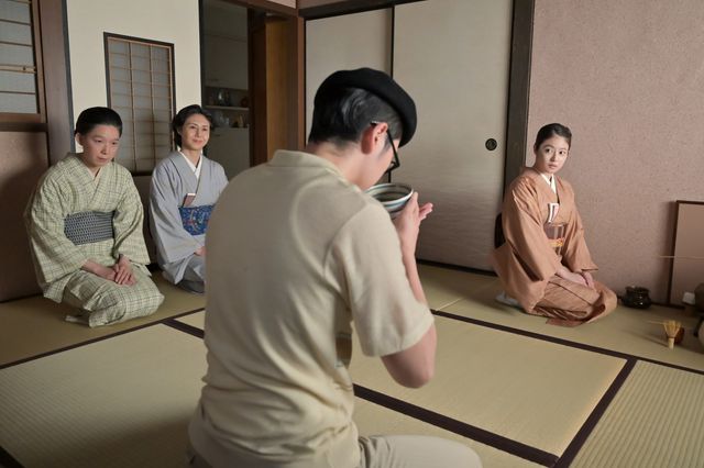 茶室では…「あんぱん」第23週「ぼくらは無力だけれど」第114回：フォトギャラリー