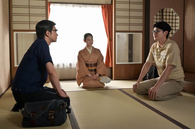 茶室では…「あんぱん」第23週「ぼくらは無力だけれど」第114回（3枚目）