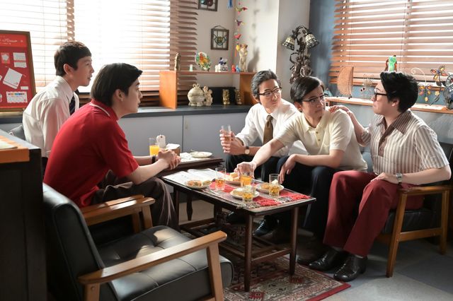 茶室では…「あんぱん」第23週「ぼくらは無力だけれど」第114回（4枚目）