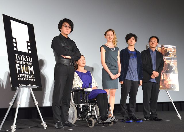 アンドロイド、「世界初」の最優秀女優賞に向けて自らアピール！フォトギャラリー（8枚目）