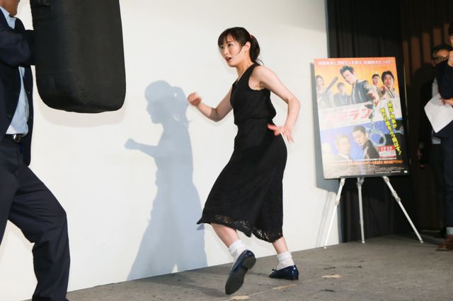 武田梨奈にリュ・スンワン監督がラブコール！『ベテラン』イベントフォトギャラリー（11枚目）