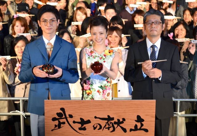 上戸彩＆高良健吾、登場！映画『武士の献立』ジャパンプレミア 写真ギャラリー（16枚目）