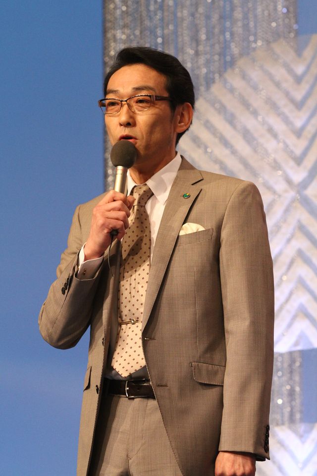濱田岳・西田敏行、新コンビ登場！「釣りバカ日誌 ～新入社員 浜崎伝助～」会見フォトギャラリー（8枚目）