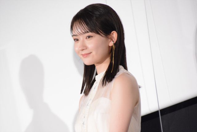 高橋恭平＆板垣李光人、手でハートマーク！映画『なのに、千輝くんが甘すぎる。』公開前夜祭舞台あいさつ（5枚目）