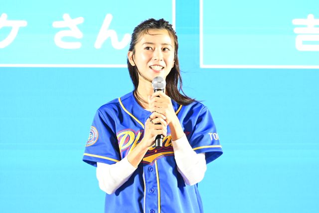 小池百合子都知事、井端弘和、アレックス・ラミレスら映画『4アウト　－もう一度、プレイボール－』イベント登壇の様子（21枚目）