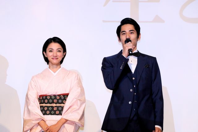 満島ひかり＆永山絢斗そろって登場！映画『海辺の生と死』完成披露舞台あいさつ（5枚目）