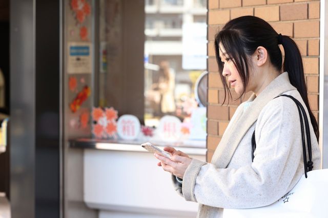 見つめ合う川口春奈と目黒蓮　ドラマ「silent」第9話より（3枚目）