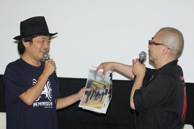 警察も大慌て！　園子温、渋谷で再びハチ公増殖計画　画像ギャラリー（2枚目）