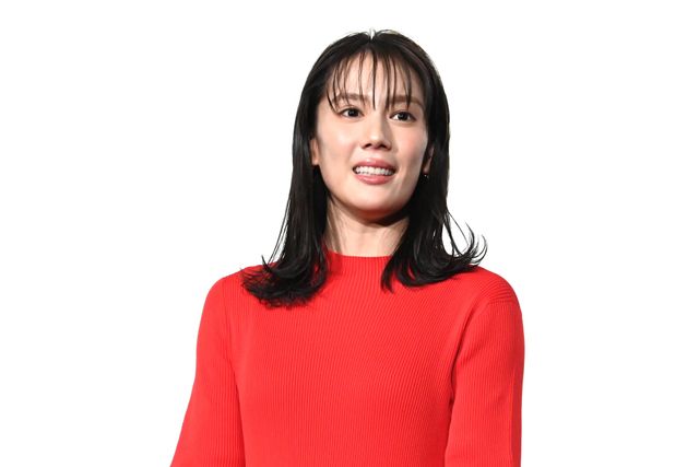 山本千尋、美麗衣装で山崎賢人と登壇『アンダーニンジャ』舞台あいさつ（5枚目）