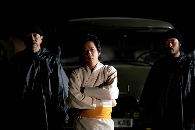 「VIVANT」二宮和也の役名は“ノコル”！第7話場面写真（ネタバレあり）：フォトギャラリー