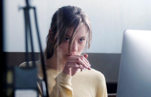 オオカミを愛する女性が見つめるのは…映画『ワイルド わたしの中の獣』場面写真ギャラリー：フォトギャラリー