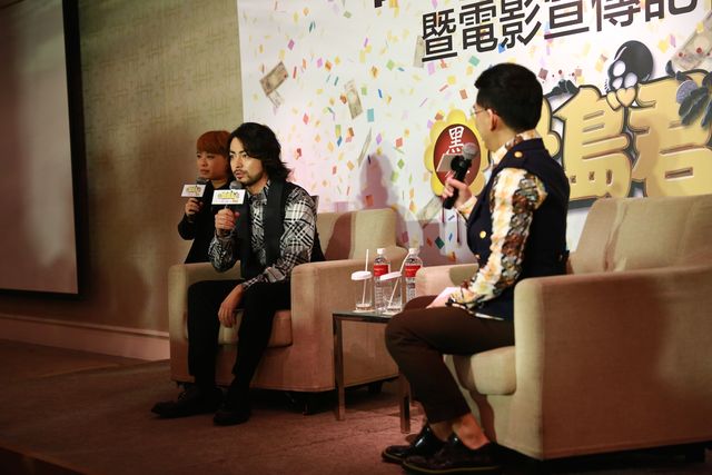 台湾名物を食べる山田孝之『闇金ウシジマくん Part3』台湾公開記念記者会見フォトギャラリー（3枚目）