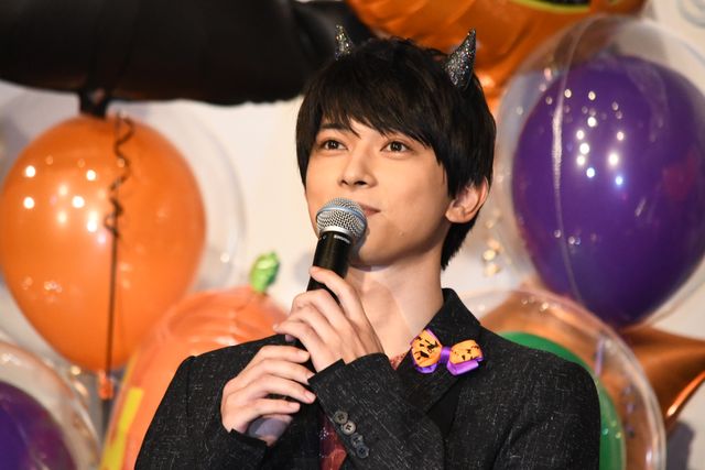 吉沢亮、新木優子、Nissyのダンスが可愛すぎる！『あのコの、トリコ。』大ヒット御礼舞台あいさつ（6枚目）