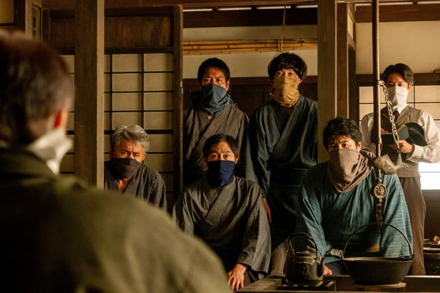 【画像12枚】朝ドラ「風、薫る」患者の柳生（中村倫也）は…第94回場面写真（10枚目）
