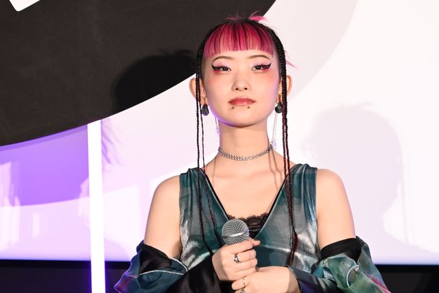 上白石萌歌、透け感さわやか！シースルー衣装で登壇『パリピ孔明 THE MOVIE』初日舞台あいさつ（9枚目）