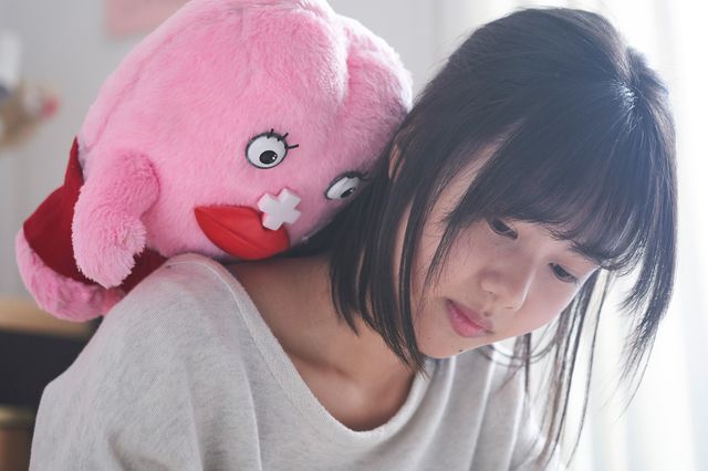 いろんなとこに生理ちゃん！二階堂ふみ『生理ちゃん』場面写真（5枚目）