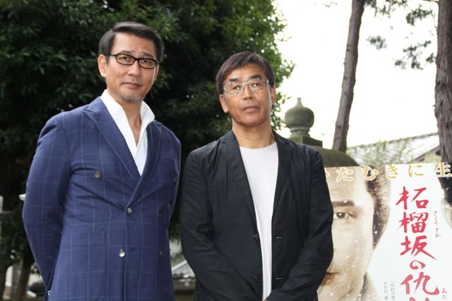 中井貴一、井伊直弼の墓前で映画『柘榴坂の仇討』の大ヒットを願う！　画像ギャラリー（6枚目）