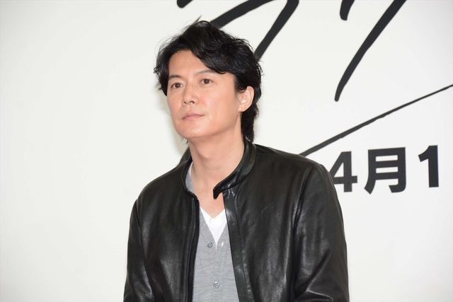 福山雅治、月9の新星ヒロインとギターセッション！フォトギャラリー（6枚目）