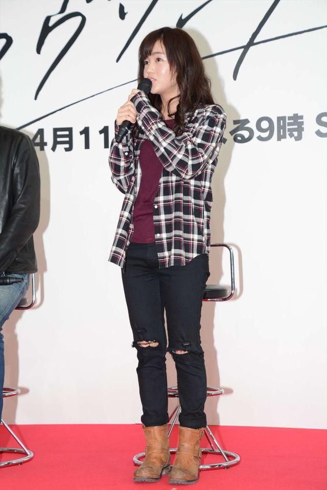 福山雅治、月9の新星ヒロインとギターセッション！フォトギャラリー（11枚目）