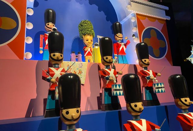 ボクはグルート！「イッツ・ア・スモールワールド with グルート」を紹介（2枚目）