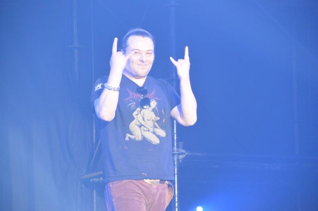 ニコケイ＆マッツ＆ヒュー、指ハート3連打！「大阪コミコン2025」豪華共演のグランドフィナーレ（7枚目）