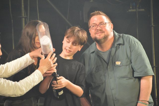 ニコケイ＆マッツ＆ヒュー、指ハート3連打！「大阪コミコン2025」豪華共演のグランドフィナーレ（24枚目）