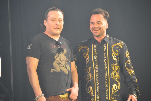 ニコケイ＆マッツ＆ヒュー、指ハート3連打！「大阪コミコン2025」豪華共演のグランドフィナーレ（34枚目）