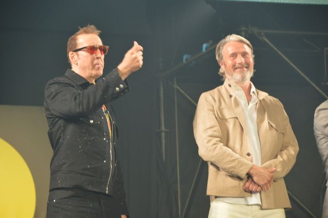 ニコケイ＆マッツ＆ヒュー、指ハート3連打！「大阪コミコン2025」豪華共演のグランドフィナーレ（36枚目）