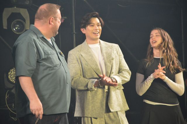 ニコケイ＆マッツ＆ヒュー、指ハート3連打！「大阪コミコン2025」豪華共演のグランドフィナーレ（39枚目）