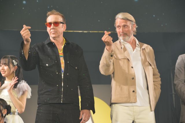 ニコケイ＆マッツ＆ヒュー、指ハート3連打！「大阪コミコン2025」豪華共演のグランドフィナーレ（44枚目）