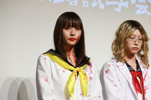 浅川梨奈、チェーンソーを手に登場！『血まみれスケバンチェーンソーRED』完成披露イベント（7枚目）