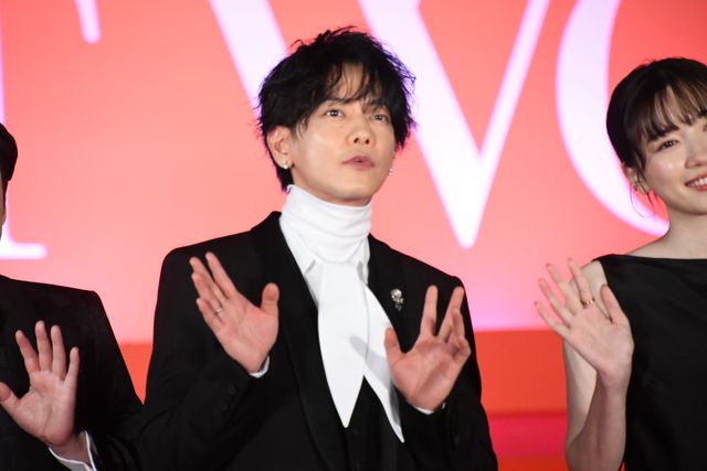 背中見せドレスで魅了！永野芽郁、芦田愛菜、仲里依紗、松本若菜、小沢真珠が美の競演『はたらく細胞』細胞大集合プレミア（22枚目）