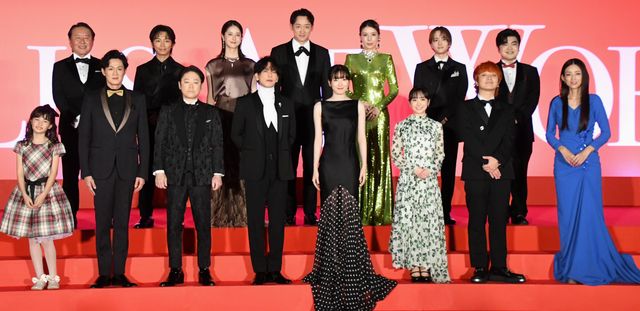 背中見せドレスで魅了！永野芽郁、芦田愛菜、仲里依紗、松本若菜、小沢真珠が美の競演『はたらく細胞』細胞大集合プレミア（69枚目）