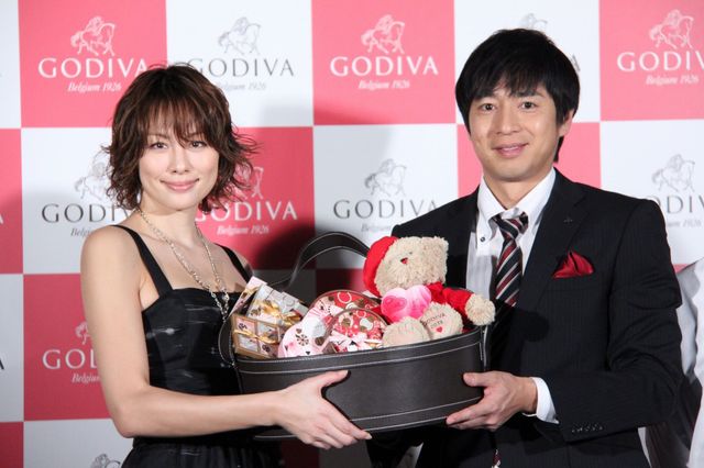 輝く美しさ！米倉涼子イベントフォトギャラリー（6枚目）