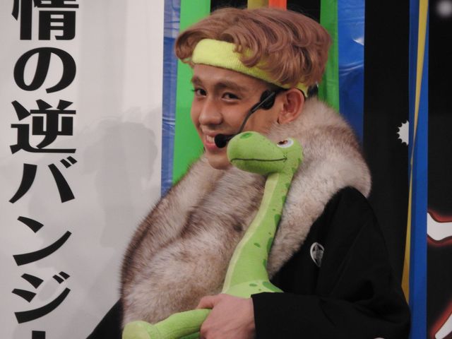 ぺこ＆りゅうちぇる、ド派手な晴れ着＆袴で登場！フォトギャラリー（34枚目）