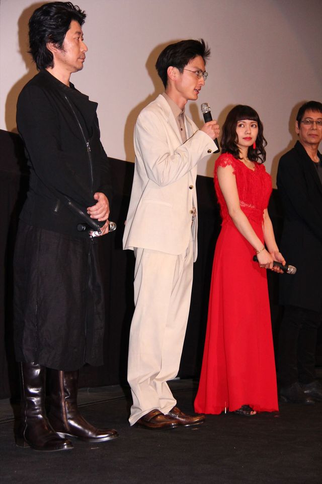 二階堂ふみ、美脚チラリ！大杉漣、真木よう子、高良健吾らも登壇『蜜のあわれ』舞台あいさつギャラリー（8枚目）