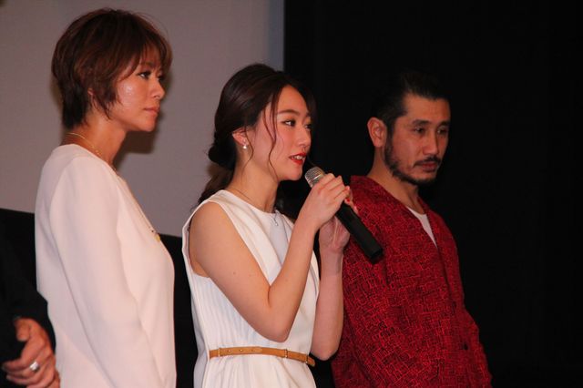 二階堂ふみ、美脚チラリ！大杉漣、真木よう子、高良健吾らも登壇『蜜のあわれ』舞台あいさつギャラリー（10枚目）