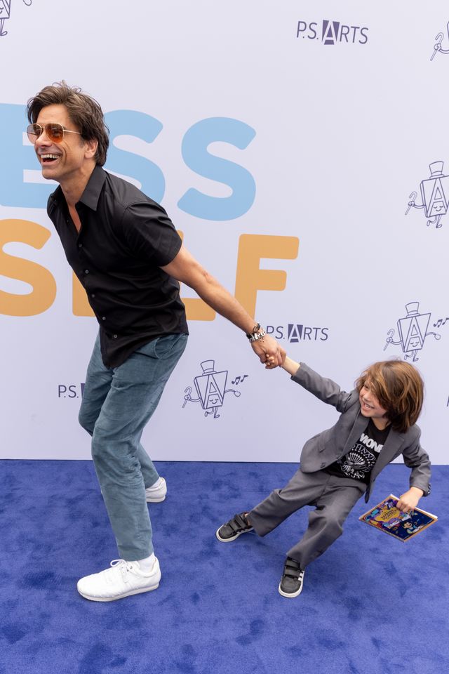 ジョン・ステイモス一家：フォトギャラリー