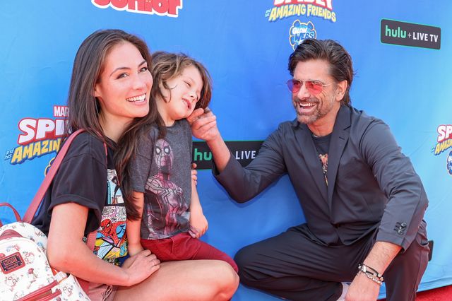 ジョン・ステイモス一家（6枚目）