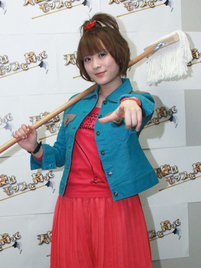 北乃きいのモップさばき！フォトギャラリー（4枚目）