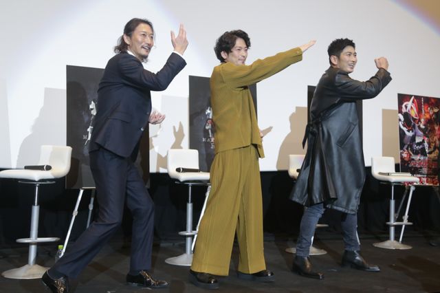 「仮面ライダー龍騎」須賀貴匡x松田悟志x萩野崇が同時変身！『ギーツ×リバイス』龍騎ナイト（2枚目）