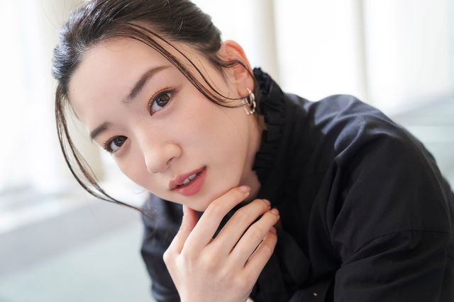 永野芽郁の魅力たっぷり！映画『地獄の花園』インタビューカット（5枚目）