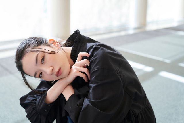 永野芽郁の魅力たっぷり！映画『地獄の花園』インタビューカット（6枚目）