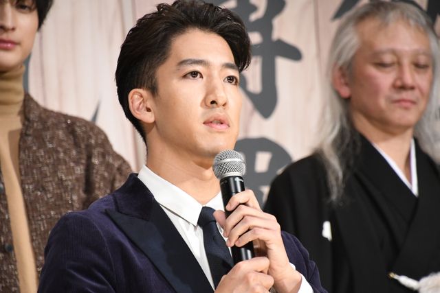 山田孝之、仲野太賀ら16名集結『十一人の賊軍』初日舞台挨拶（10枚目）