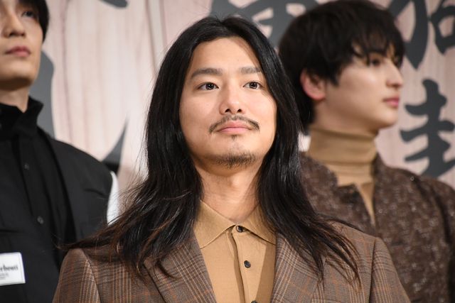 山田孝之、仲野太賀ら16名集結『十一人の賊軍』初日舞台挨拶（32枚目）