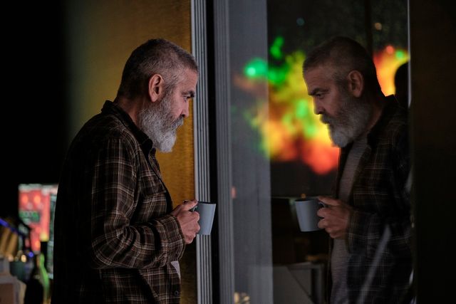 ひげをたくわえたジョージ・クルーニー - Netflix映画『ミッドナイト・スカイ』12月より独占配信開始