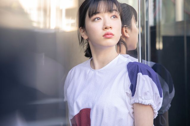 可愛すぎる！永野芽郁『君は月夜に光り輝く』インタビューカット（2枚目）