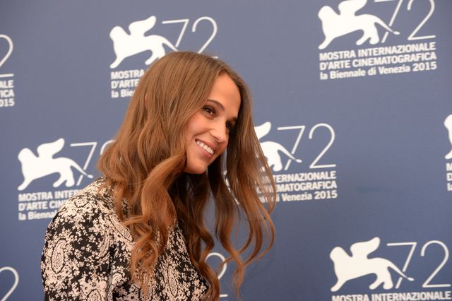 『レミゼ』エディ・レッドメイン、妻と手をつないでベネチアに登場！フォトギャラリー（24枚目）