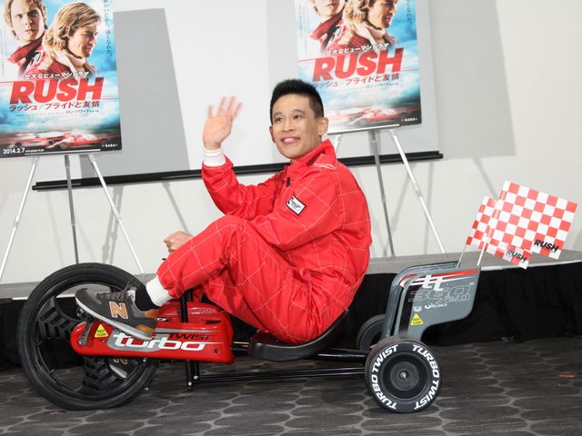 大暴走？柳沢慎吾が持ちネタ全力披露！フォトギャラリー（8枚目）