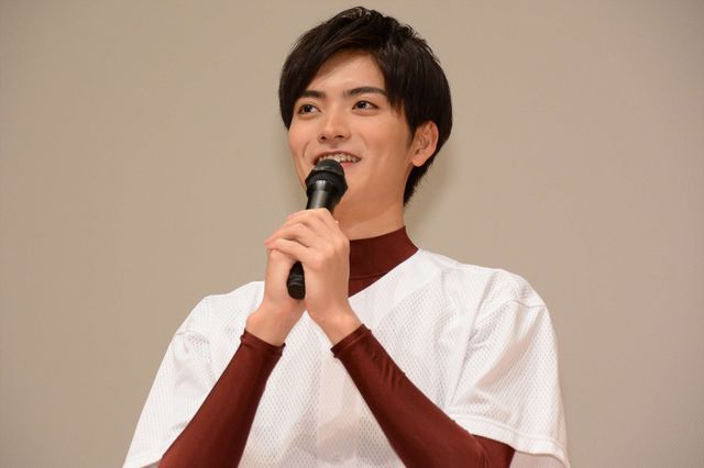 須賀健太、小関裕太、山本涼介らイケメンキャストが野球ユニフォームで登場！（9枚目）